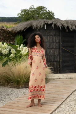 VESTIDO BASILIOBEIGE